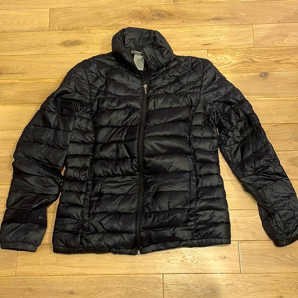 Women’s M Black Puffy Jacket